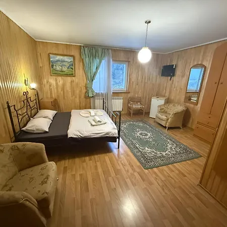 Hotel Palas Tatariv ベッド・アンド・ブレックファスト