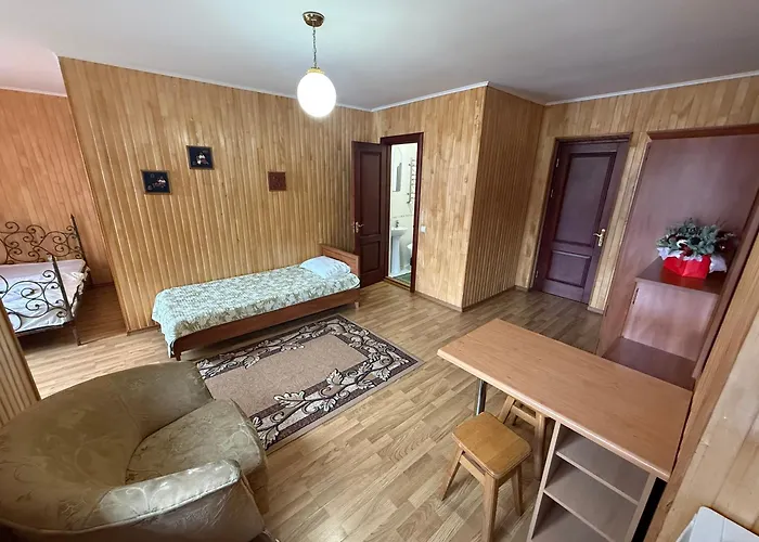 Hotel Palas Tatariv Alojamento de Acomodação e Pequeno-almoço