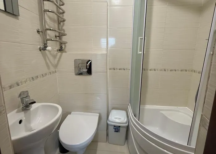 Hotel Palas Tatariv Alojamento de Acomodação e Pequeno-almoço